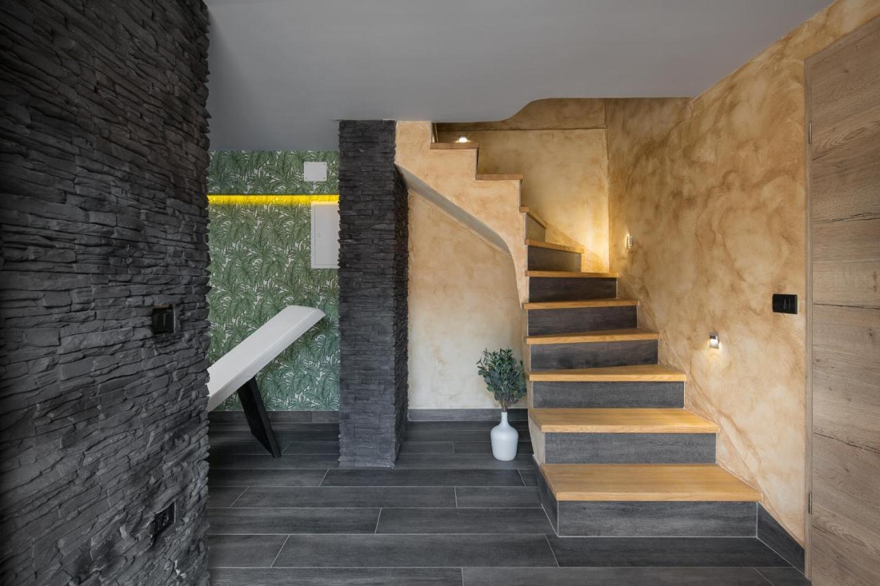 Villa Vesna With Sauna, Hot Tub Potpićan 외부 사진