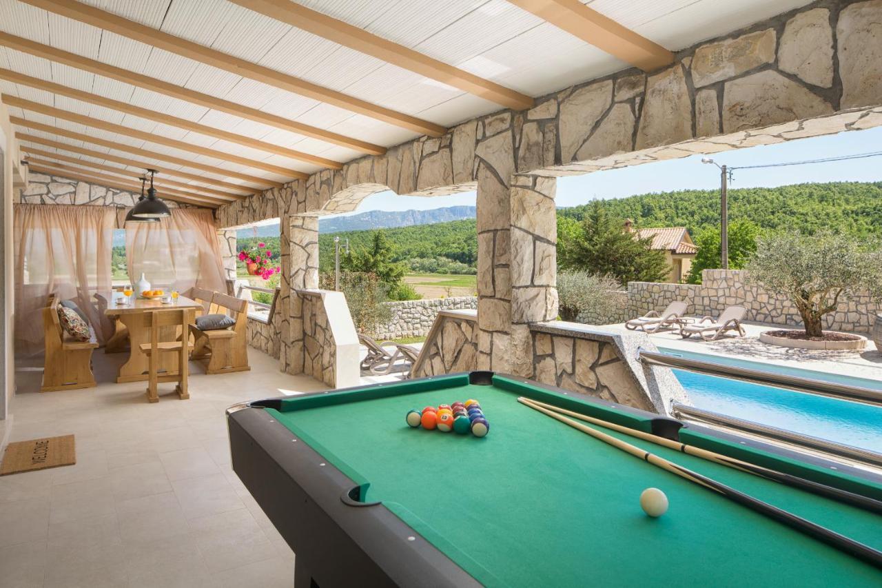 Villa Vesna With Sauna, Hot Tub Potpićan 외부 사진