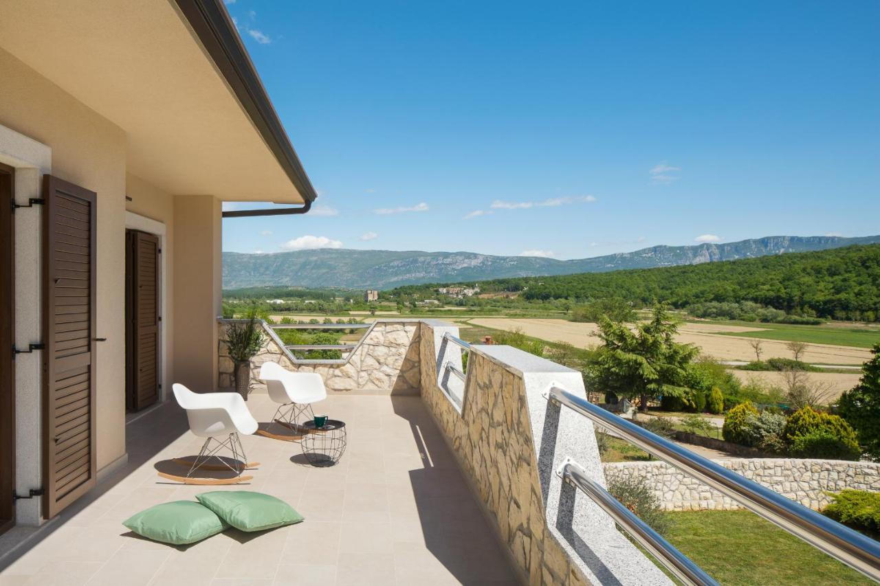 Villa Vesna With Sauna, Hot Tub Potpićan 외부 사진